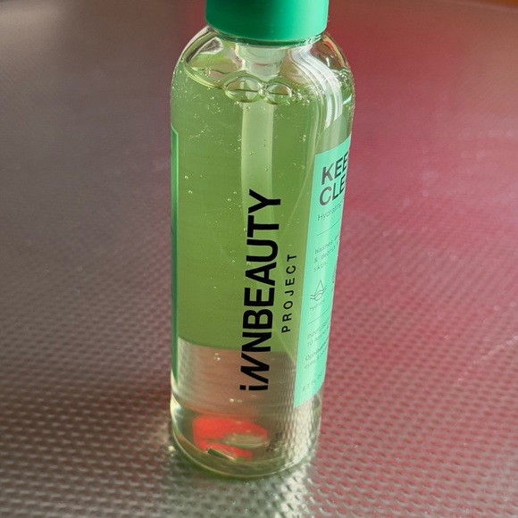 iNNBEAUTY Project Keep It Clean Hydrating Gel Cleanser, 6.7oz - Picture 2 of 3